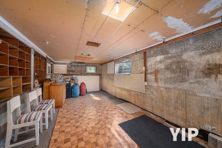 Photo of property in 17 Hollies Crescent, Johnsonville, Wellington, 6037