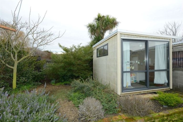 Photo of property in 9 Meon Street, Aranui, Christchurch, 8061