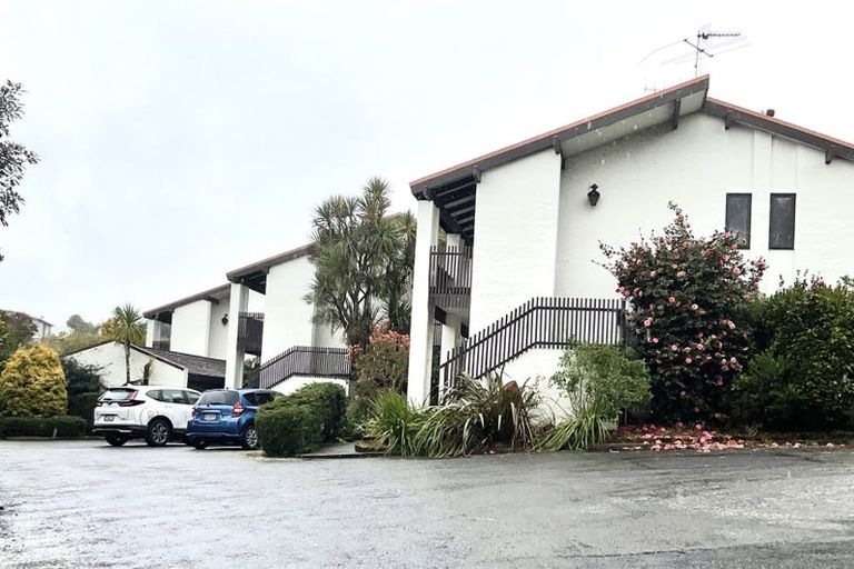 Photo of property in 141g Churton Drive, Churton Park, Wellington, 6037