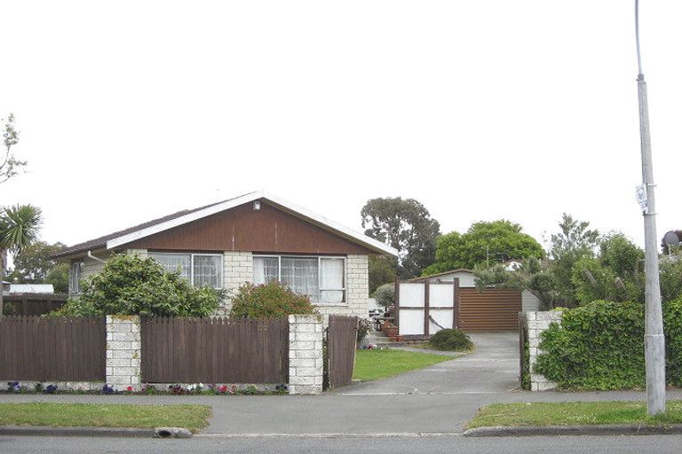 Photo of property in 53 Ashwood Street, Parklands, Christchurch, 8083