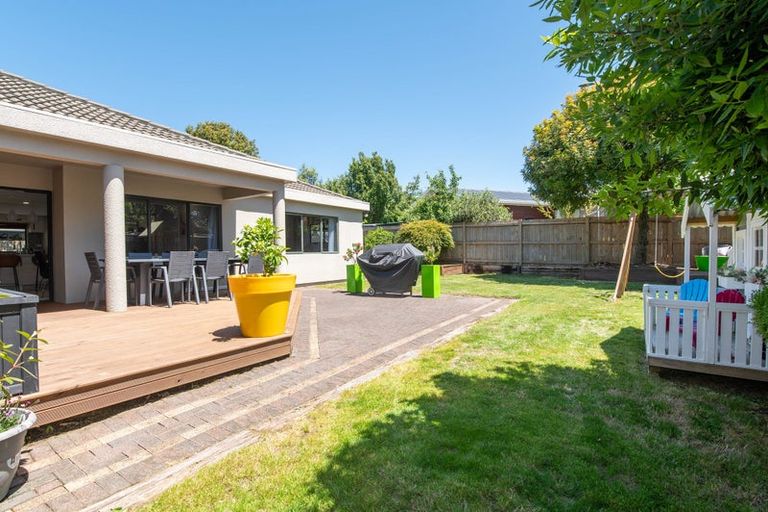Photo of property in 22 Hoyte Place, Pukehangi, Rotorua, 3015