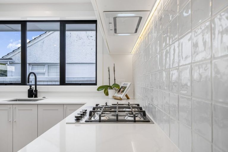 Photo of property in 23 Birkenhead Street, Avonhead, Christchurch, 8042