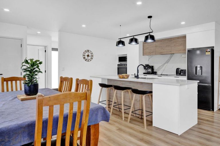 Photo of property in 35 County Drive, Hawera, 4610