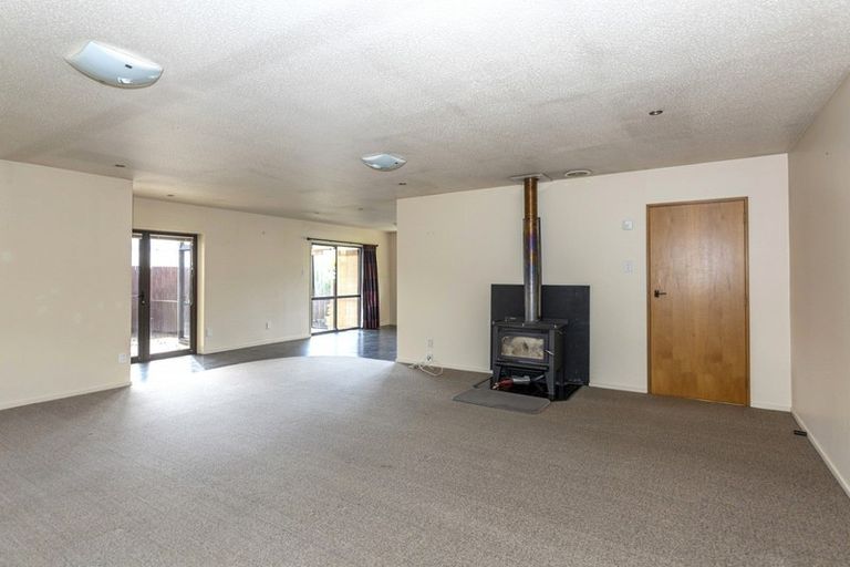 Photo of property in 14 Saint Cuthbert Place, Omarama, 9412