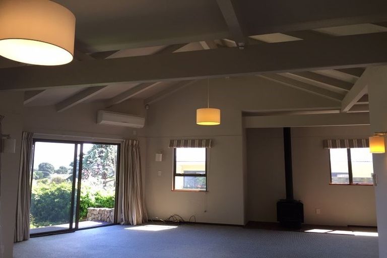 Photo of property in 19 Napier Grove, Waikanae Beach, Waikanae, 5036