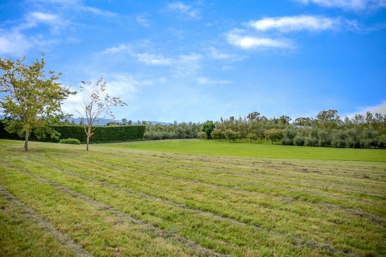 Photo of property in 16 Campbell Drive, Martinborough, 5711