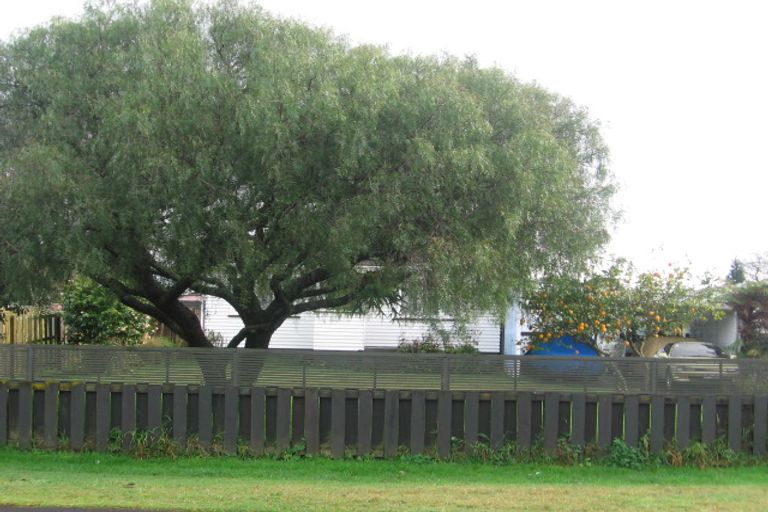 Photo of property in 2/14 Short Street, Papakura, 2110