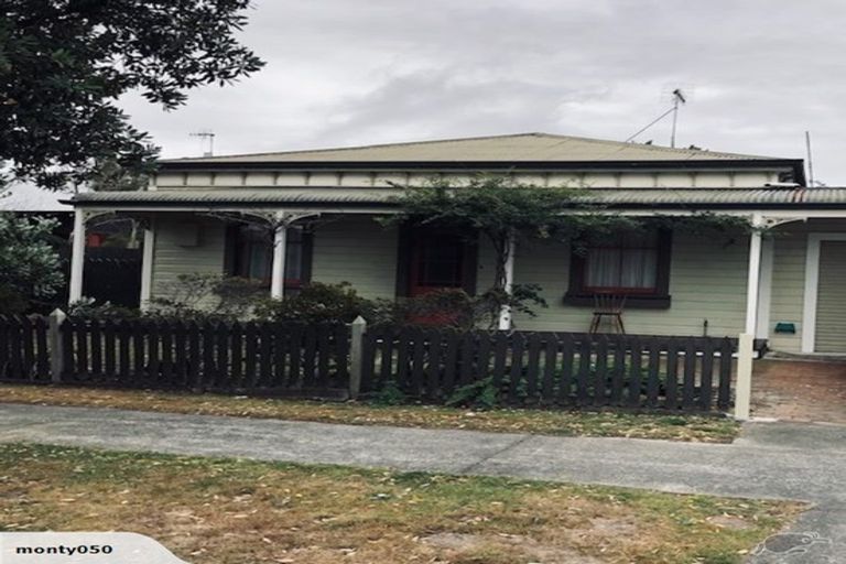 Photo of property in 127 Linton Street, West End, Palmerston North, 4410