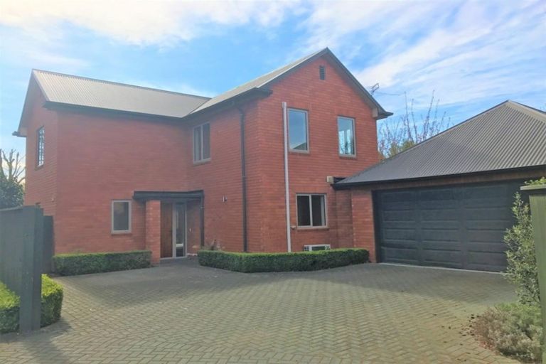 Photo of property in 107 Innes Road, St Albans, Christchurch, 8052