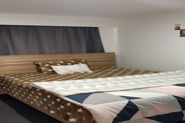 Photo of property in 2/45 Eddowes Street, Manurewa, Auckland, 2102