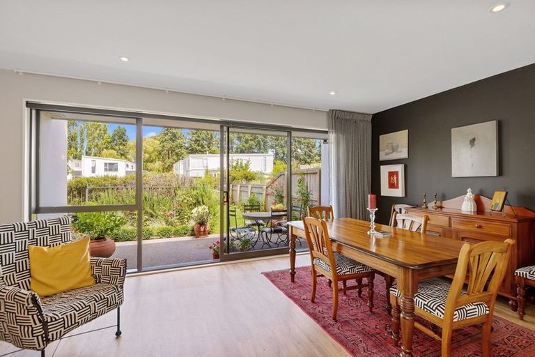 Photo of property in 8 Dave Jamieson Lane, Hillmorton, Christchurch, 8024