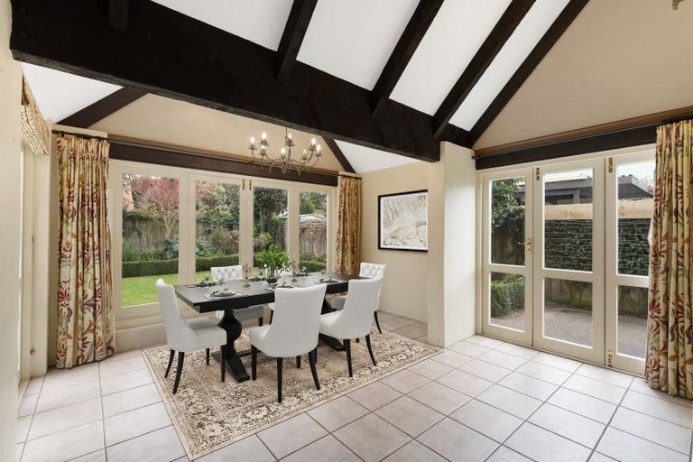 Photo of property in 457a College Street, Hokowhitu, Palmerston North, 4410