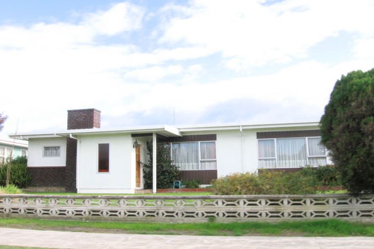 Photo of property in 28 Freyberg Avenue, Tamatea, Napier, 4112