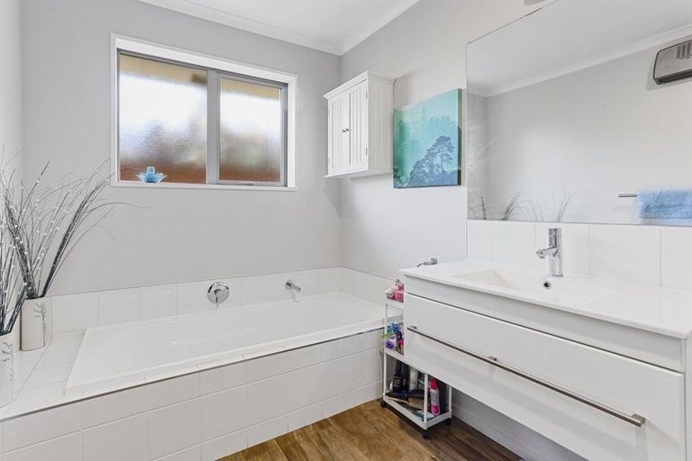 Photo of property in 44 Huntingdon Drive, Rangiora, 7400