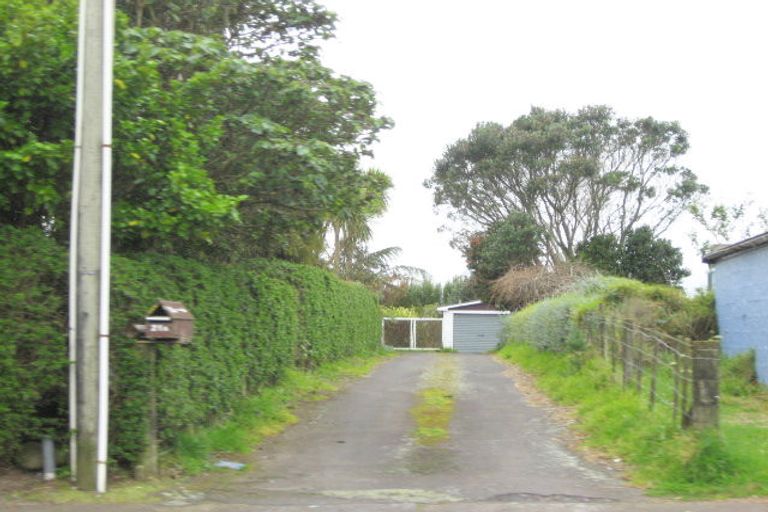 Photo of property in 21 Carthew Street, Okato, 4335