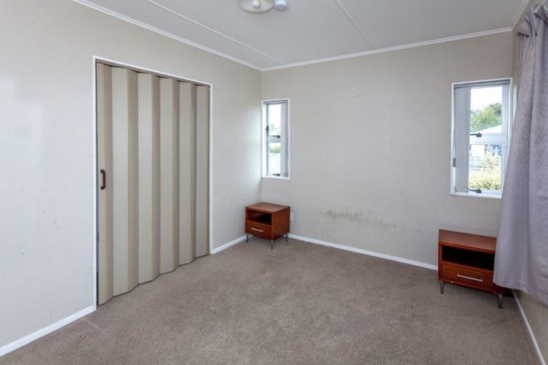 Photo of property in 318 Linton Crescent, Whangamata, 3620