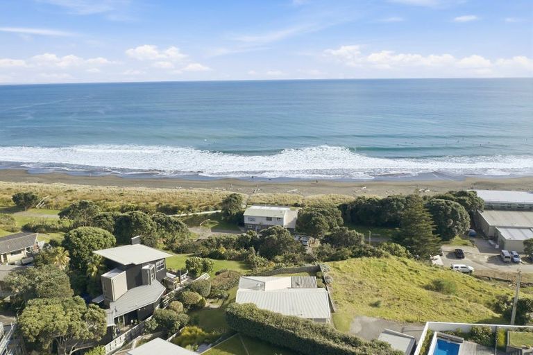 Photo of property in 2b Beach Street, Fitzroy, New Plymouth, 4312