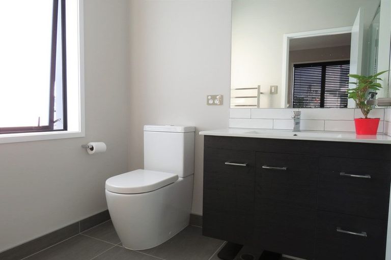 Photo of property in 13 Te Aho Matua Road, Hobsonville, Auckland, 0616