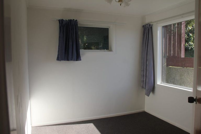 Photo of property in 3 Saville Row, Johnsonville, Wellington, 6037