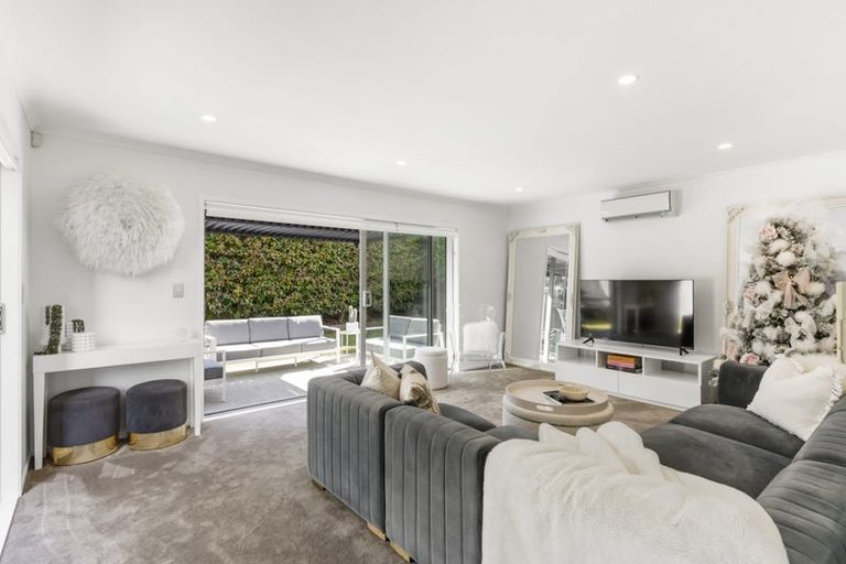 Photo of property in 118 Maire Road, Orewa, 0931