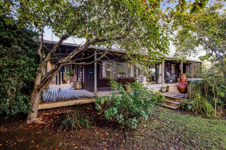 Photo of property in 20 Heaphy Street, Westown, New Plymouth, 4310