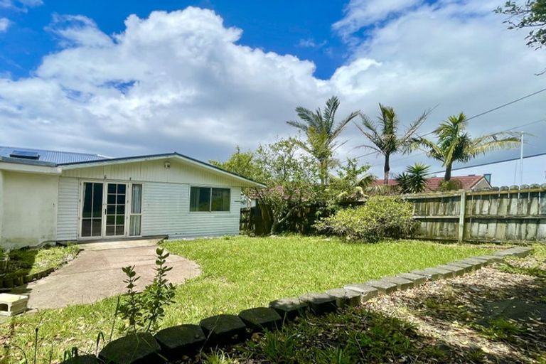 Photo of property in 741 East Coast Road, Browns Bay, Auckland, 0630