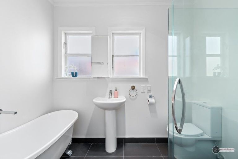 Photo of property in 42 Haig Street, Waterloo, Lower Hutt, 5011