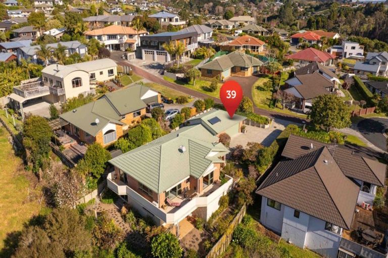Photo of property in 39 Bayvista Close, Welcome Bay, Tauranga, 3112