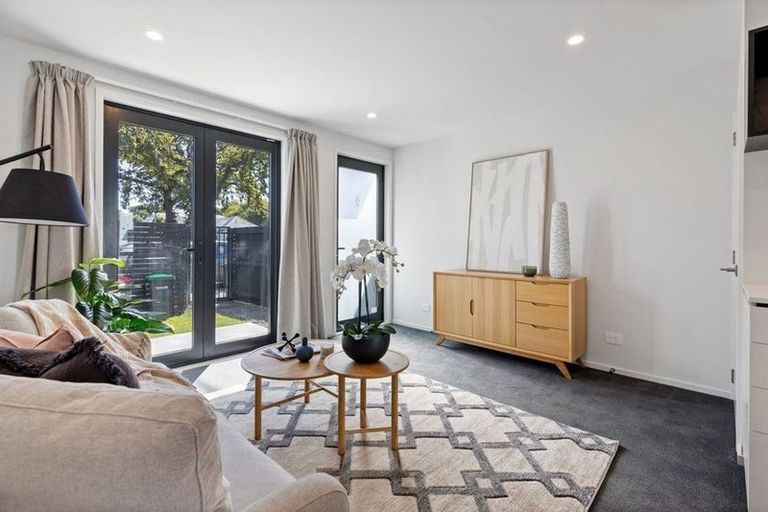 Photo of property in 2/300 Fitzgerald Avenue, Christchurch Central, Christchurch, 8013