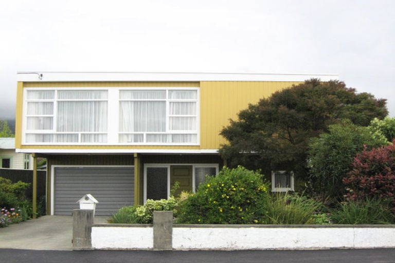 Photo of property in 18 Cambria Street, The Wood, Nelson, 7010