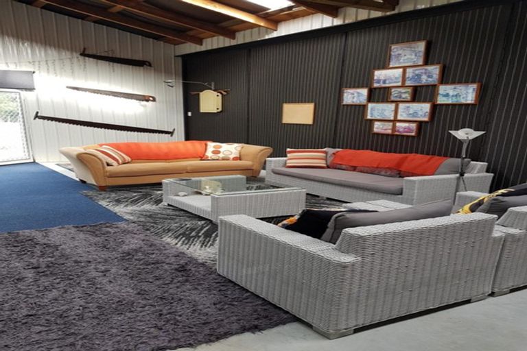 Photo of property in 129 Bridge Street, Eltham, 4322