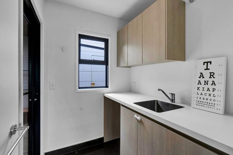 Photo of property in 43 Nugent Street, Bell Block, New Plymouth, 4312