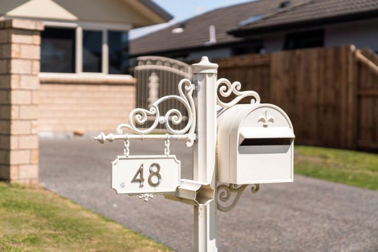 Photo of property in 48 Oreti Crescent, Papamoa Beach, Papamoa, 3118