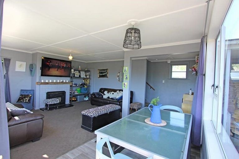 Photo of property in 18 Jensen Street, Green Island, Dunedin, 9018