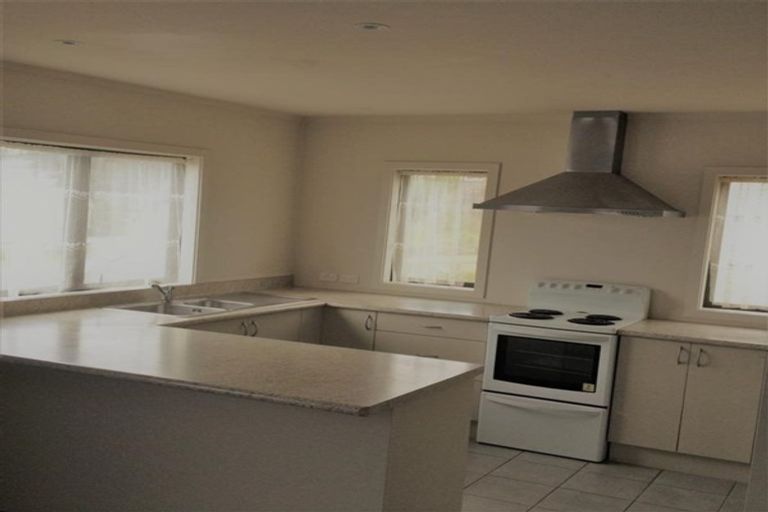 Photo of property in 27 Morere Street, Titahi Bay, Porirua, 5022