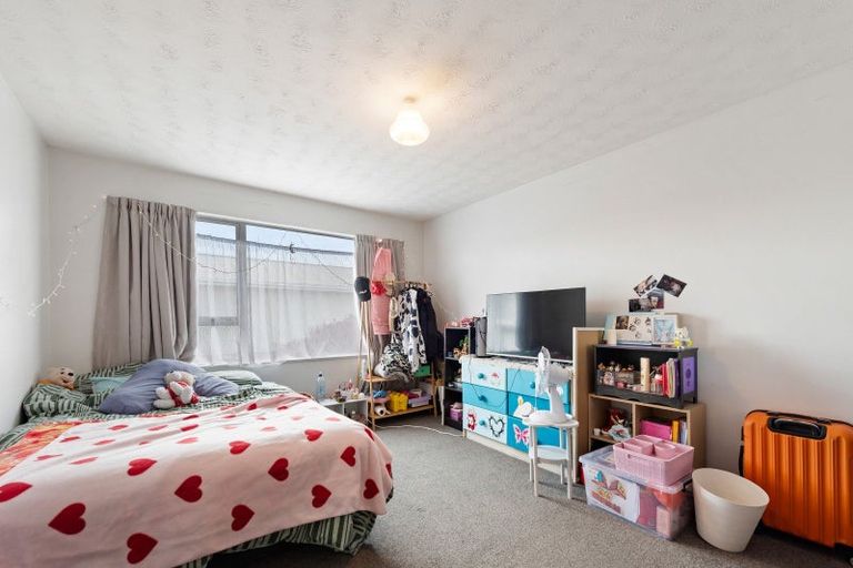 Photo of property in 14f Eccles Street, Gore, 9710
