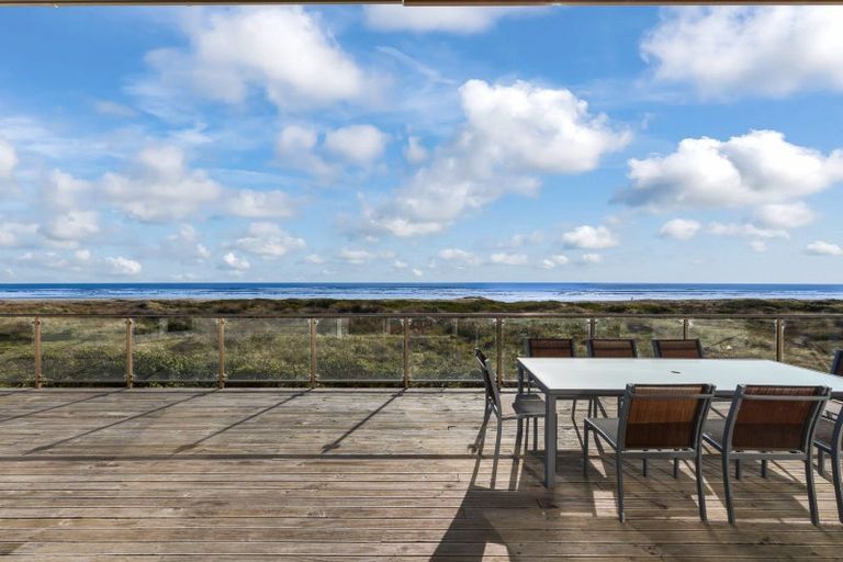 Photo of property in 3 Mariri Place, Waitarere Beach, Levin, 5510