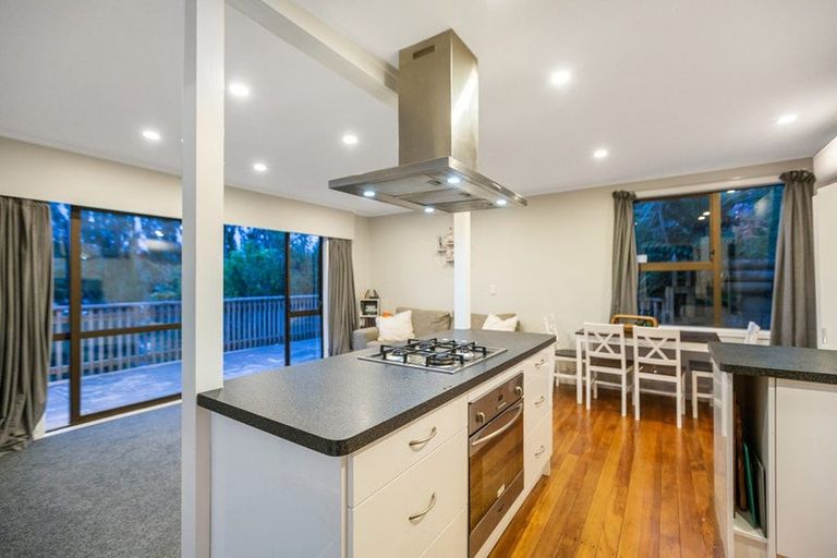 Photo of property in 32 John Street, Stokes Valley, Lower Hutt, 5019