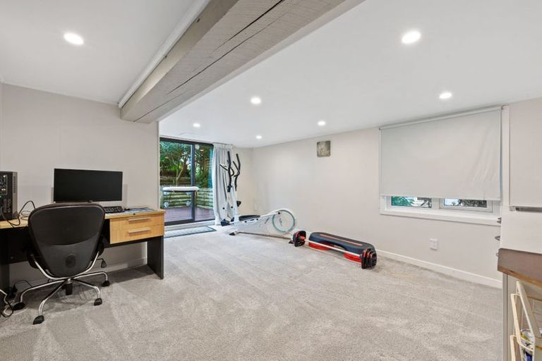 Photo of property in 60 Beach Road, Mellons Bay, Auckland, 2014