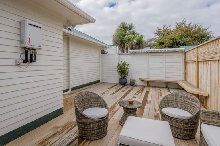 Photo of property in 19 Hannan Street, Levin, 5510