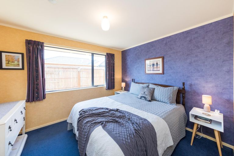 Photo of property in 84 Parnell Heights, Kelvin Grove, Palmerston North, 4414