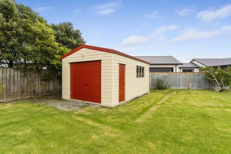 Photo of property in 9 Matene Place, Otaki, 5512