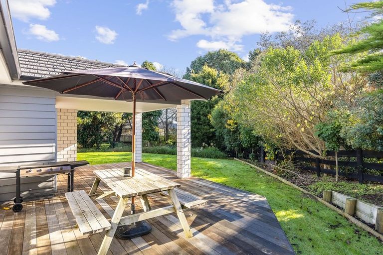 Photo of property in 2 Stoneleigh Grove, Paraparaumu, 5032