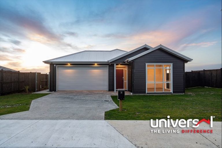 Photo of property in 14 Te Aparangi Road, Papakura, 2110