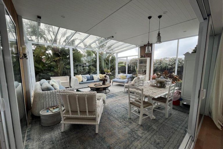 Photo of property in 161 Lemon Street, Strandon, New Plymouth, 4312