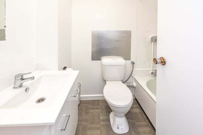 Photo of property in 10/6 Niblett Street, Whanganui, 4500