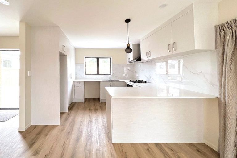 Photo of property in 367c Don Buck Road, Massey, Auckland, 0614