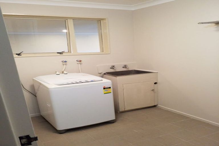 Photo of property in 9 Rangitane Street, Maupuia, Wellington, 6022