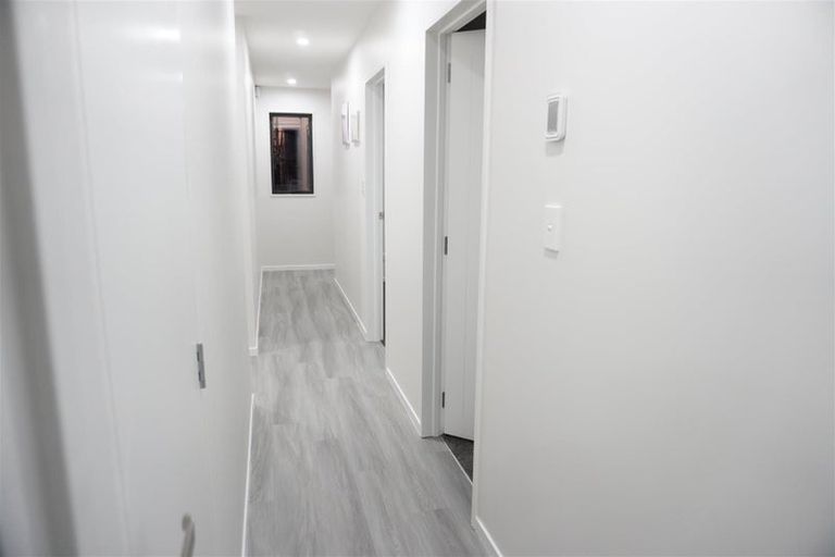 Photo of property in 15 Combat Street, Papakura, 2110