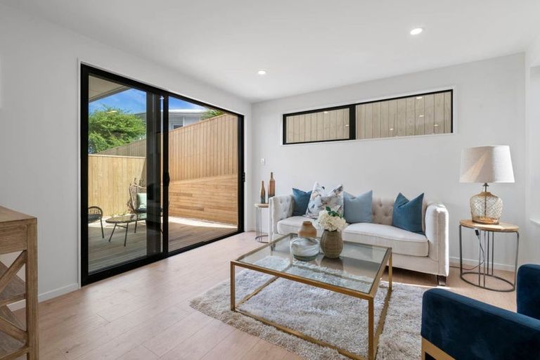 Photo of property in 70d Bond Crescent, Forrest Hill, Auckland, 0620
